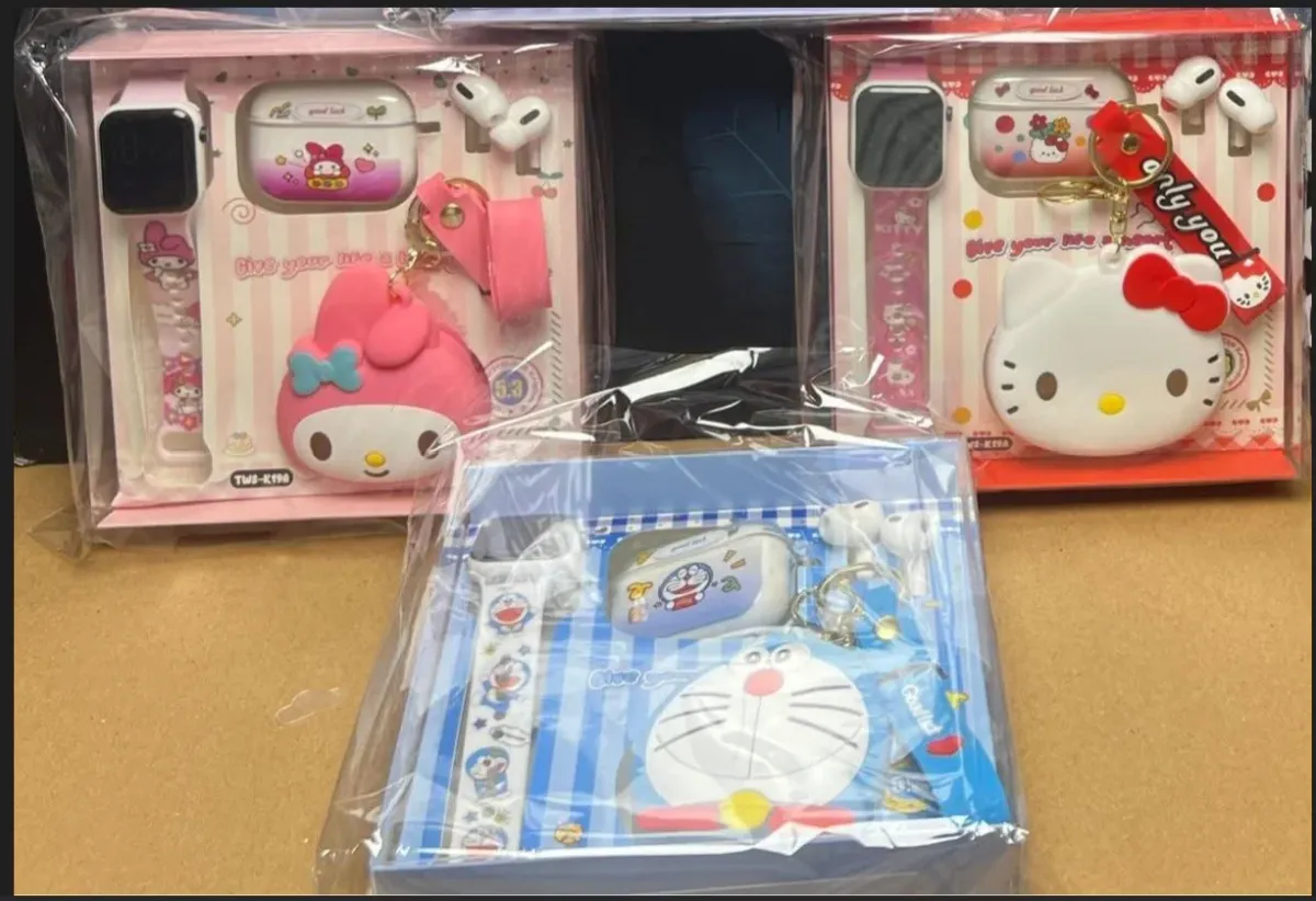 Disney cartoon earbuds and watch set for girls